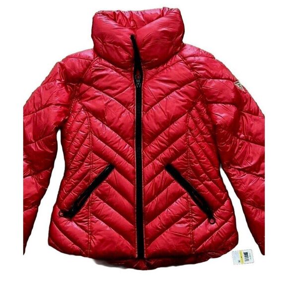 GUESS Women's Quilted Red Chevron Packable Zip Puffer Jacket Coat 22QMP180, Sz M - Picture 6 of 11